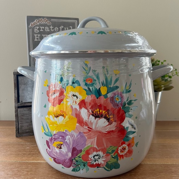 New Pioneer Woman Sweet Romance 12-Quart Enamel on Steel Stock Pot Gray - Picture 3 of 7